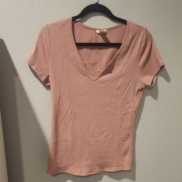 Bozzolo Tops - Bozzolo Peach Ribbed V-Neck Tee